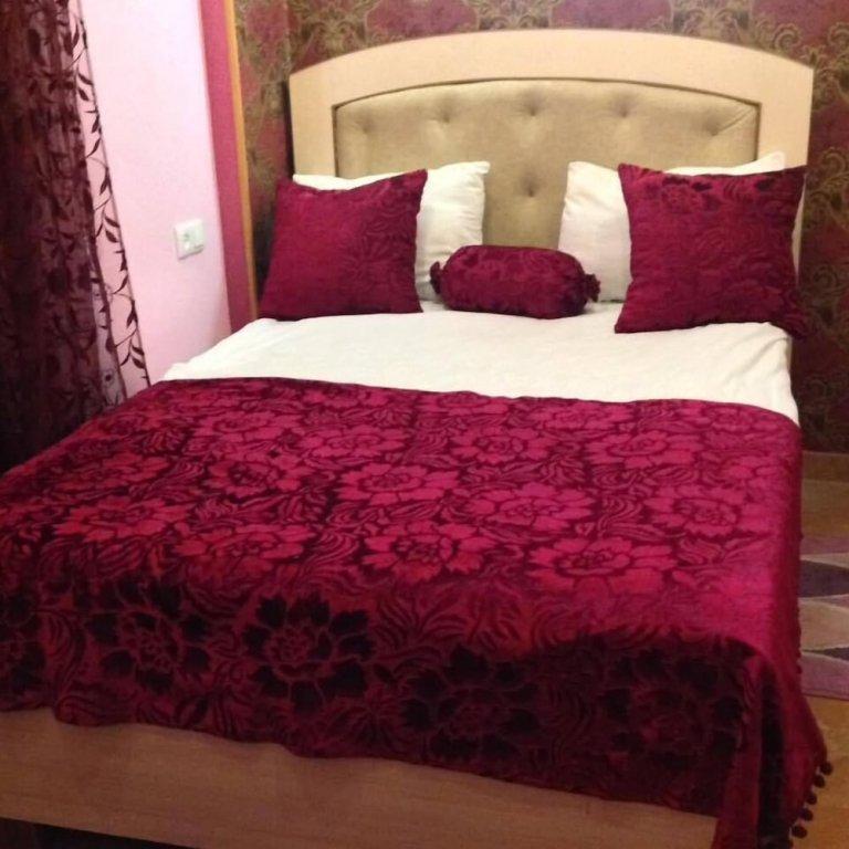 Narek+ Hotel Arrinj Екстериор снимка
