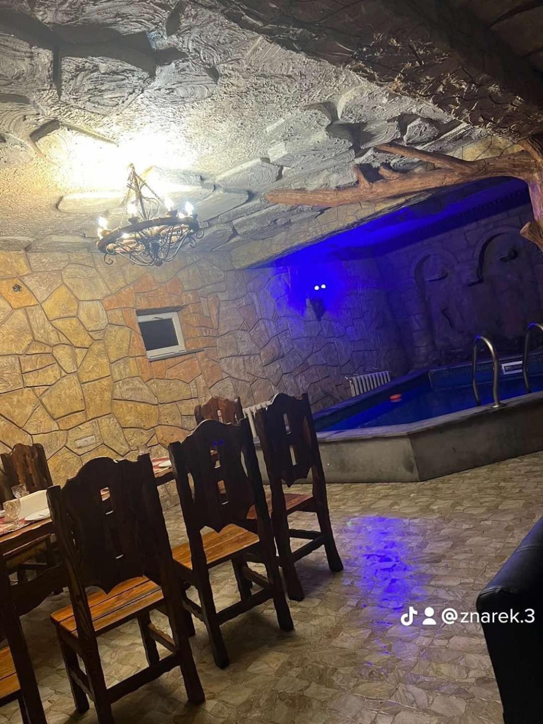 Narek+ Hotel Arrinj Екстериор снимка