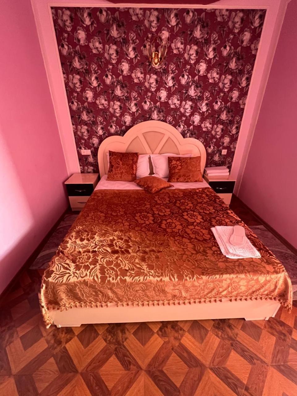 Narek+ Hotel Arrinj Стая снимка