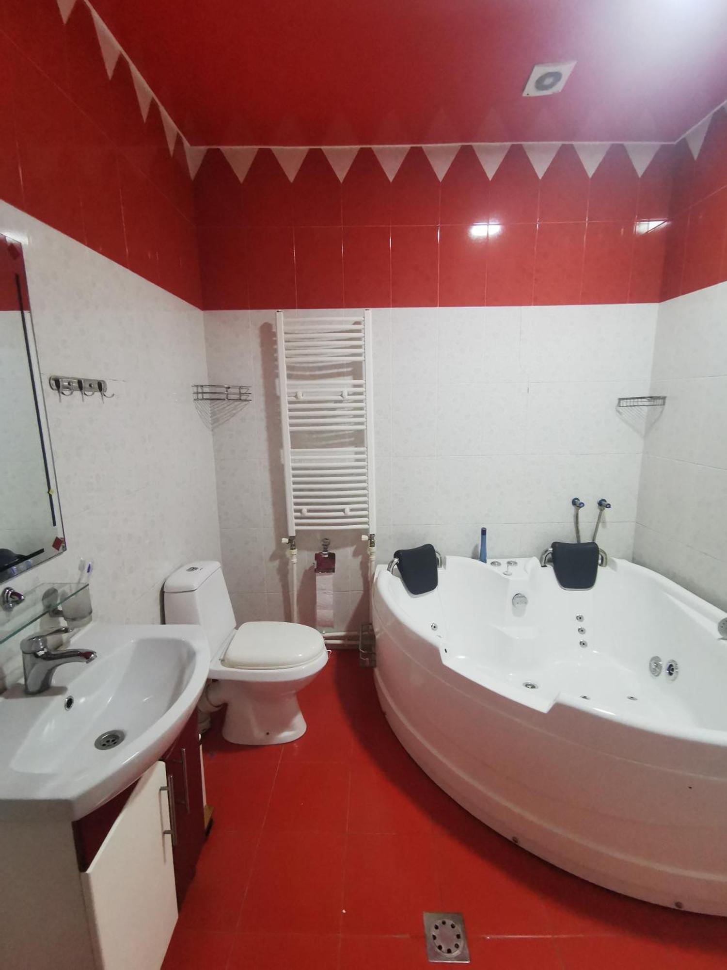 Narek+ Hotel Arrinj Стая снимка